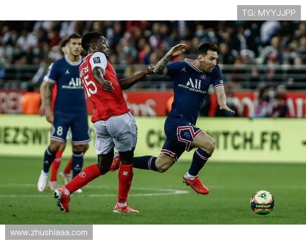 半场僵局莱切与维罗纳战成0比0 双方互无建树攻守僵持 半场僵局莱切与维罗纳战成0比0 双方互无建树攻守僵持